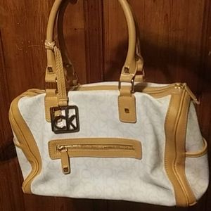 Calvin klein purse Never Used!!!!!!!